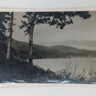 Фотооткрытка "Туапсе. Берег Черного моря у дома отдыха им. 1 мая". Фото А. Боголюбова,  1935 год. Состояние на фото