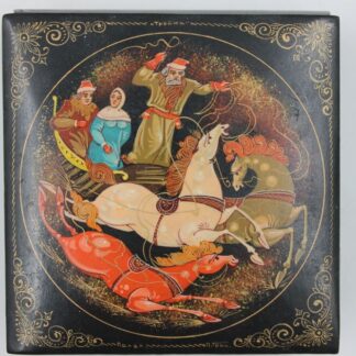 Лаковая миниатюра. Шкатулка для бижутерии. Подписана П. Грач. "Тройка" 1970е годы. 10х10х3 см